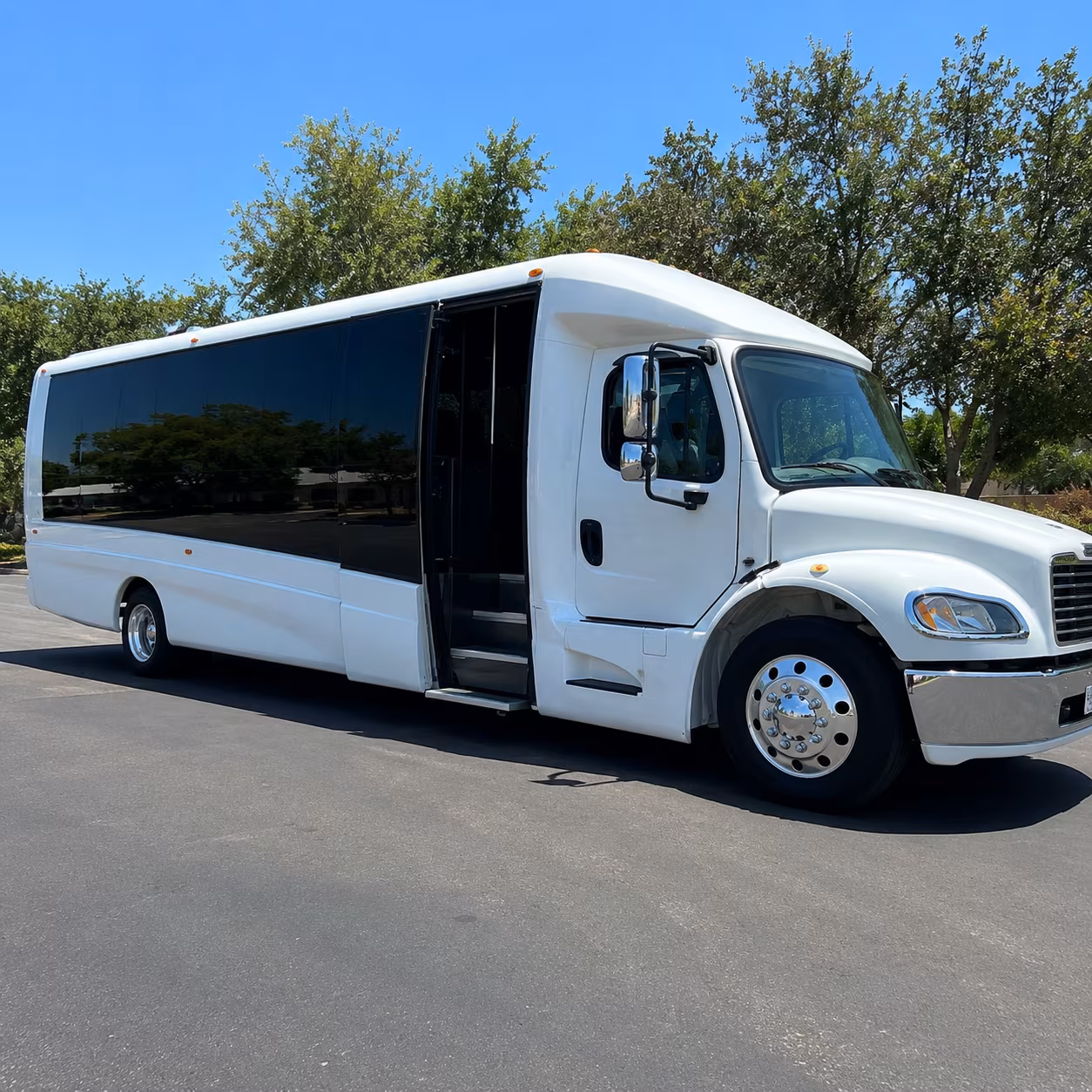 corporate and convention buses for the mcallen convention center