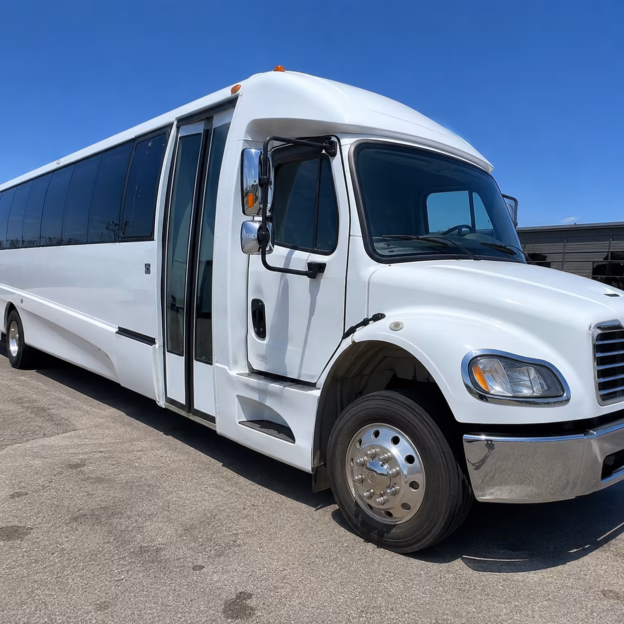 prom and homecoming party buses serving mcallen area high schools
